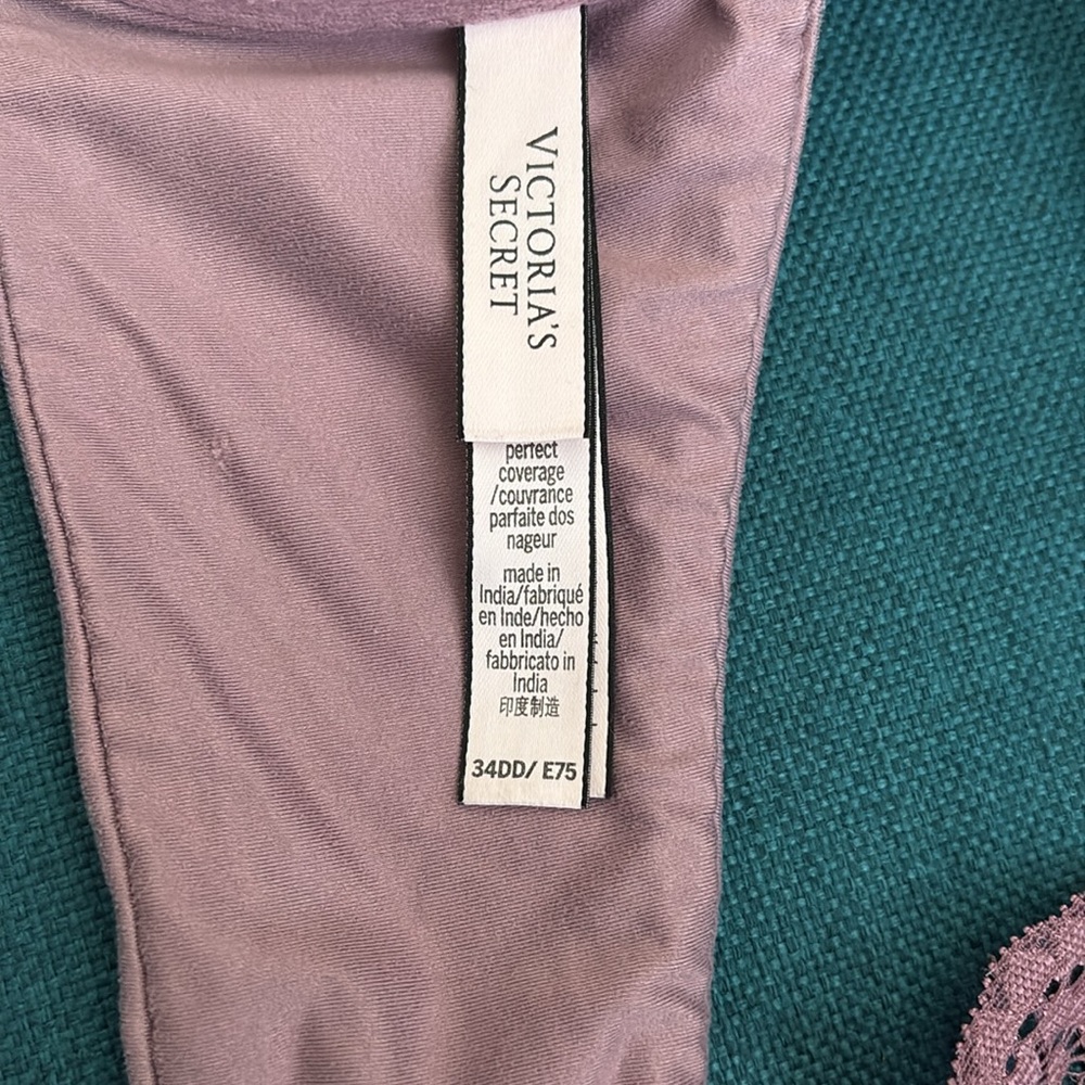 Victoria’s Secret Body by Victoria racer back perfect coverage style bra 34DD - Picture 8 of 9